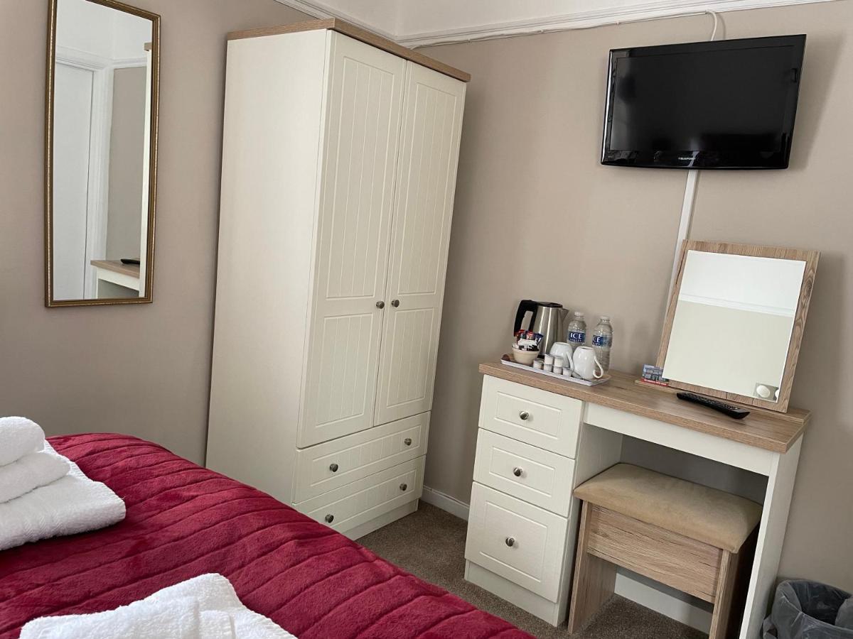 The Sandrock Clacton-on-Sea Esterno foto