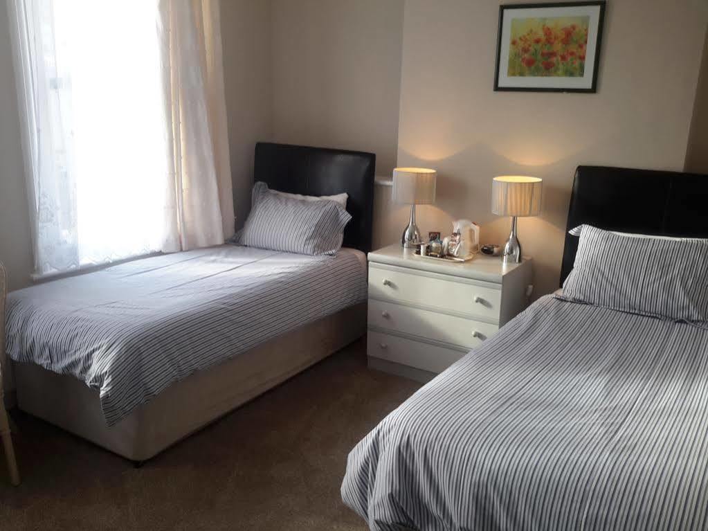 The Sandrock Clacton-on-Sea Esterno foto
